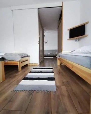 Quarto em Acomodações Particulares Mery *