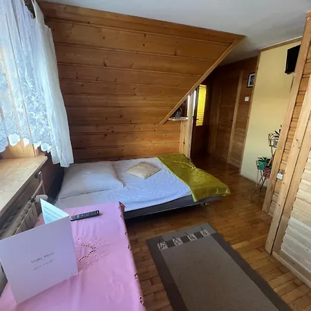 Quarto em Acomodações Particulares Mery *
